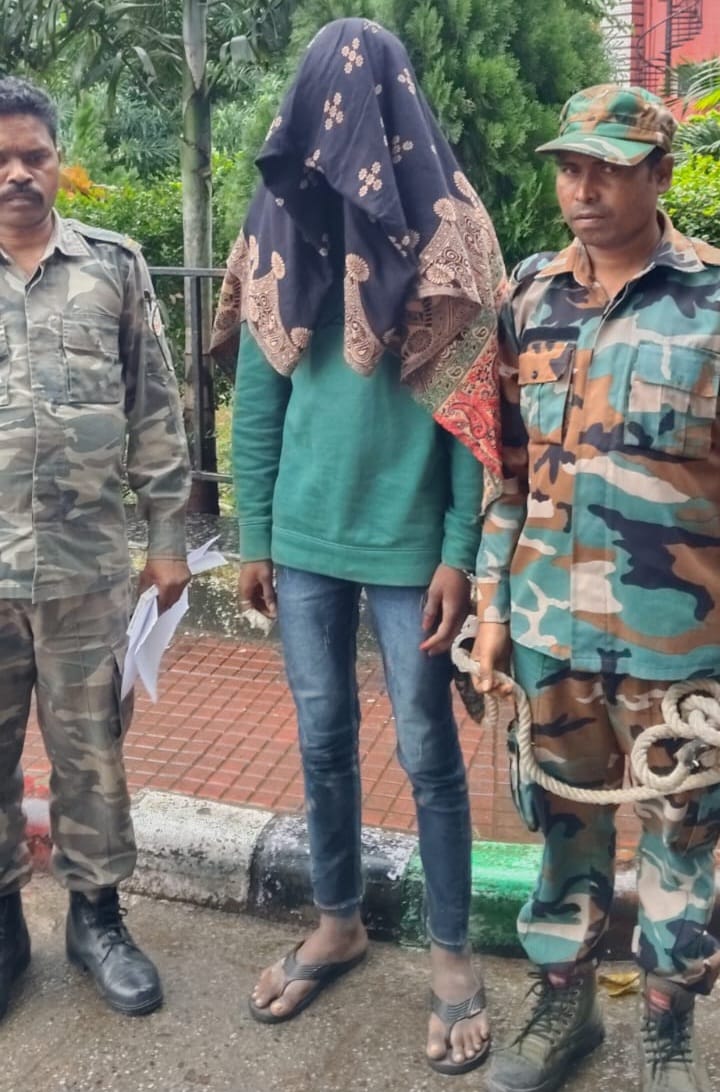 RANCHI-हरमू रोड विशाल मेगा मार्ट के सामने सड़क पर चलते राहगीर से एक मोटर साईकिल सवार व्यक्ति के द्वारा मोबाईल की छिनतई